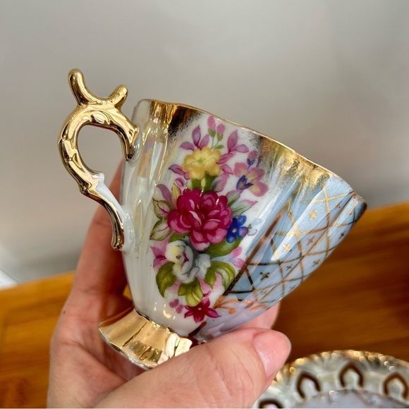 Vintage ESD Japan, iridescent tea cup and reticulated saucer set - Picture 2 of 9